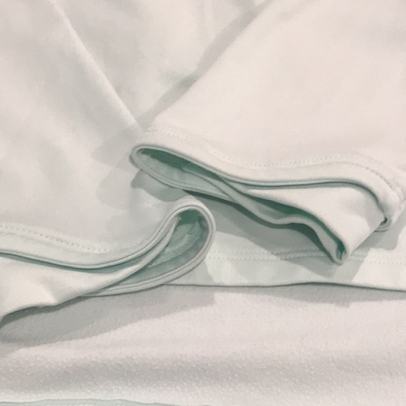 Under Armour Pullover Top Womens Medium Mint Green Half Zip Running Athletic - Picture 6 of 10